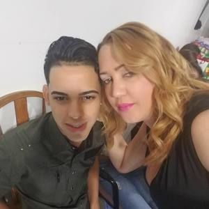 Meet your Posher, Daysi